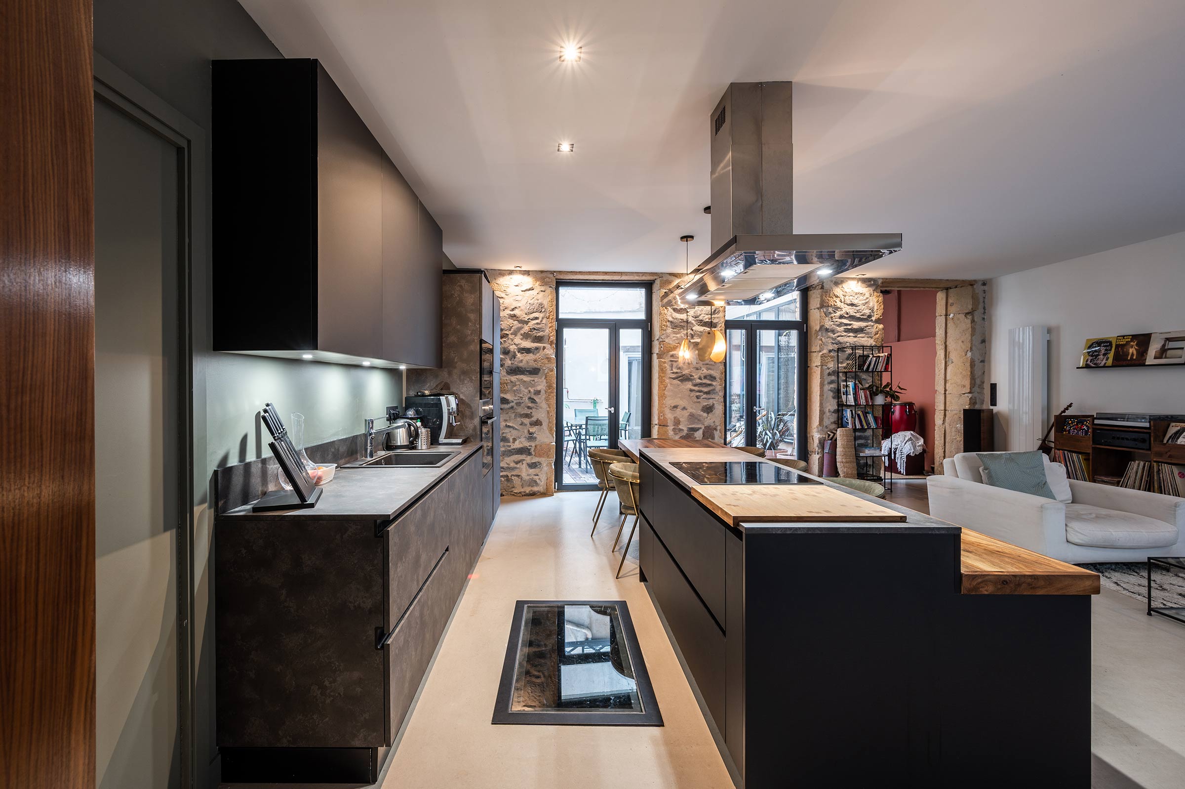 création d'une cuisine sur-mesure en rénovation dans un appartement à Lyon Croix-Rousse